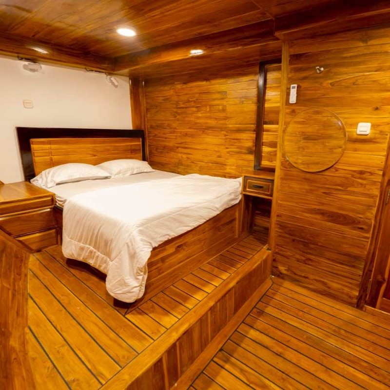 TRIP LOMBOK - KOMODO - LABUAN BAJO 4D3N TRIP LOMBOK - KOMODO - LABUAN BAJO 4D3N